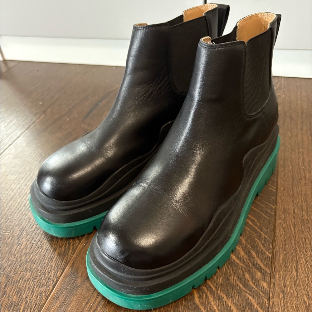 Bottega Veneta-Tire Leather Ankle Boots